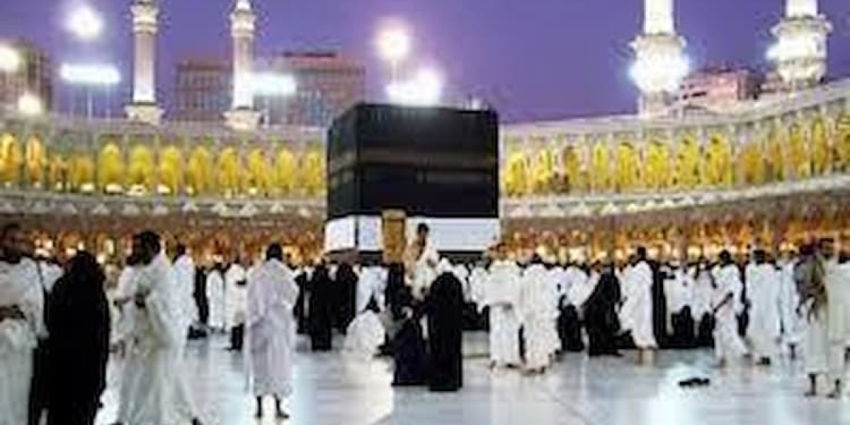 5-Star Umrah Packages with Flights and Accommodation